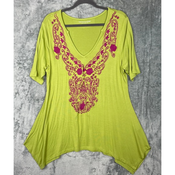 Soft Surroundings Tops - Soft Surroundings Top Womens Large Green Floral Embroidered Asymmetrical Boho